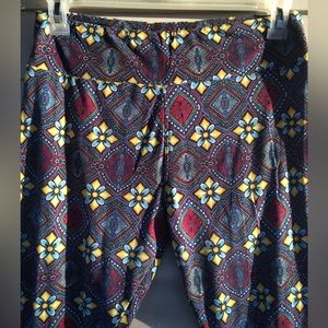Woman’s LuLoRoe Leggings